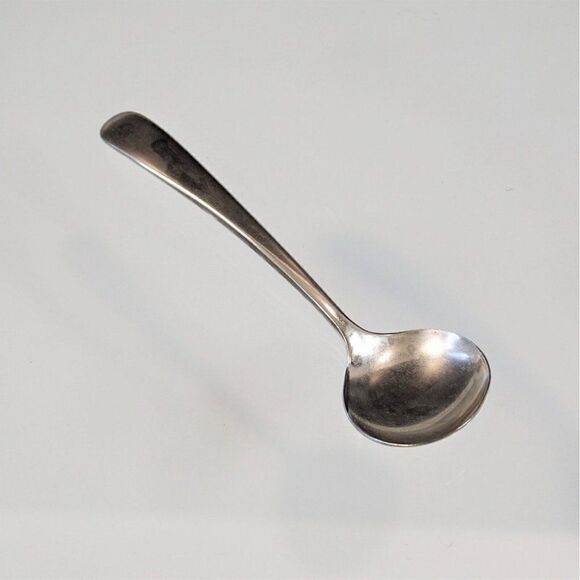 Vintage EALES 1779 Silver Plated Soup Spoon Made in Italy 6 inches - Picture 2 of 6